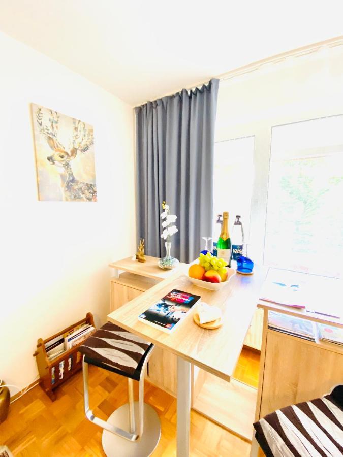 Welcome To Messe! Two-Bedroom Smartapartment &Balcony Hannover Buitenkant foto