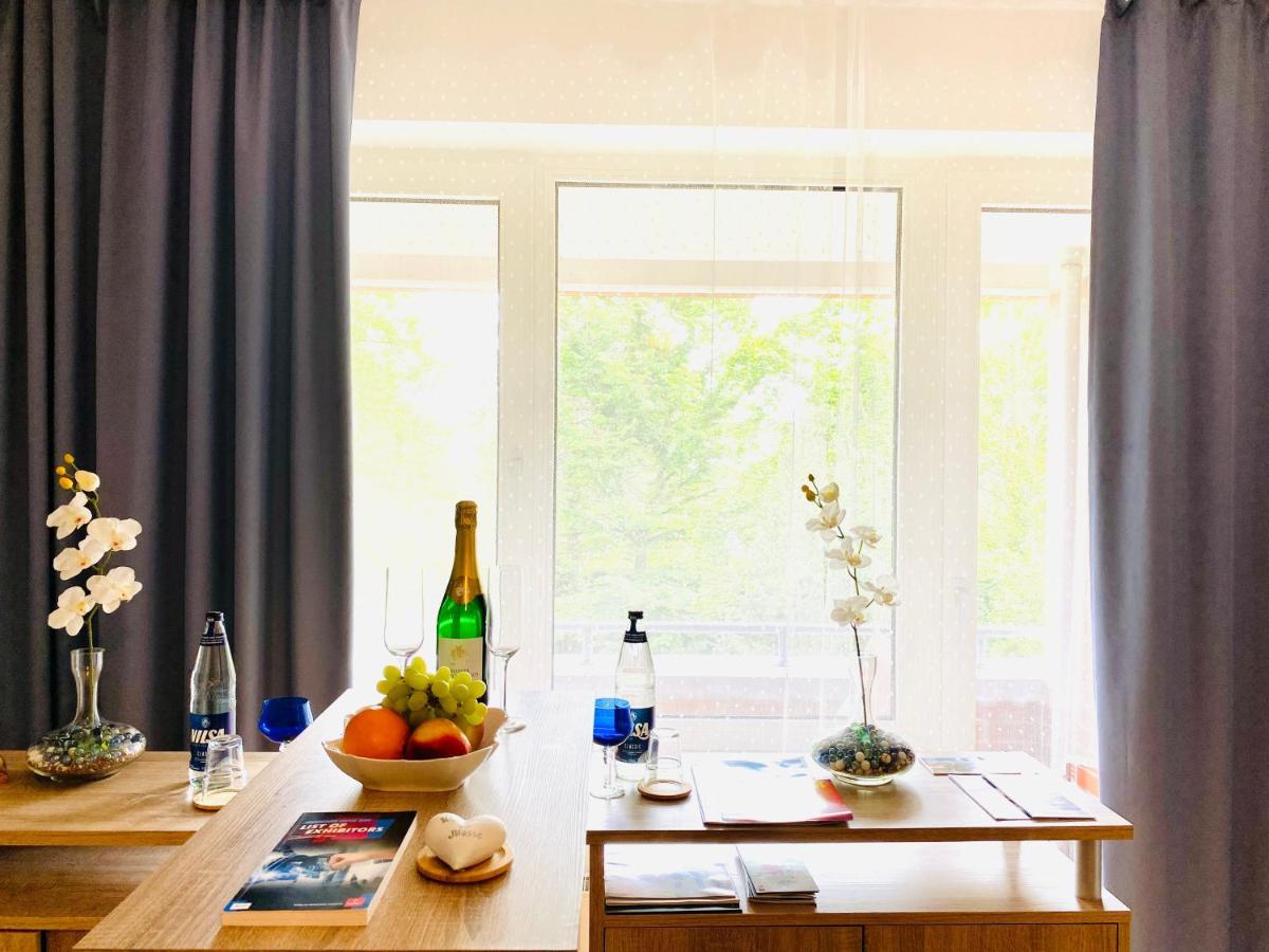 Welcome To Messe! Two-Bedroom Smartapartment &Balcony Hannover Buitenkant foto