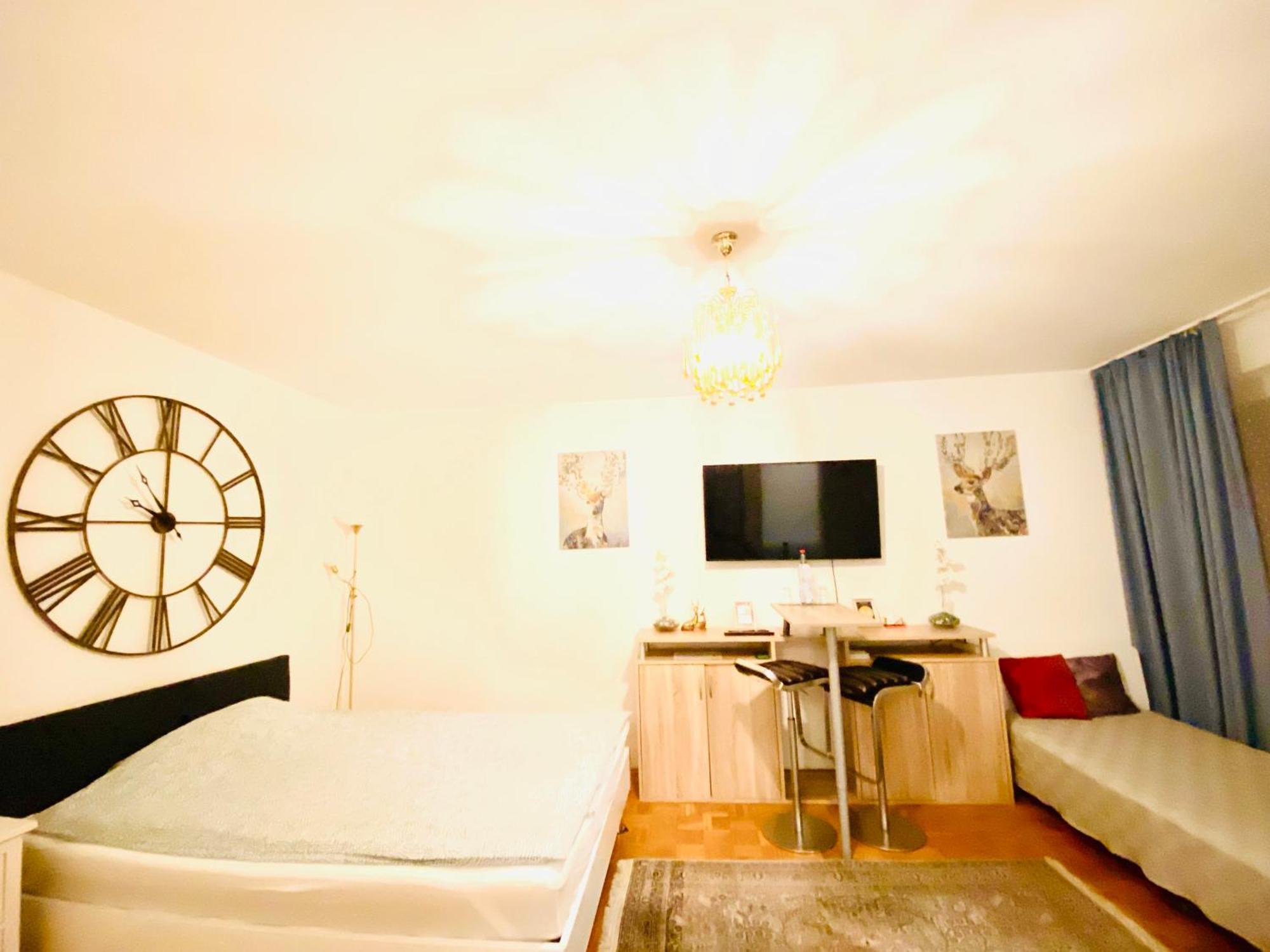 Welcome To Messe! Two-Bedroom Smartapartment &Balcony Hannover Buitenkant foto