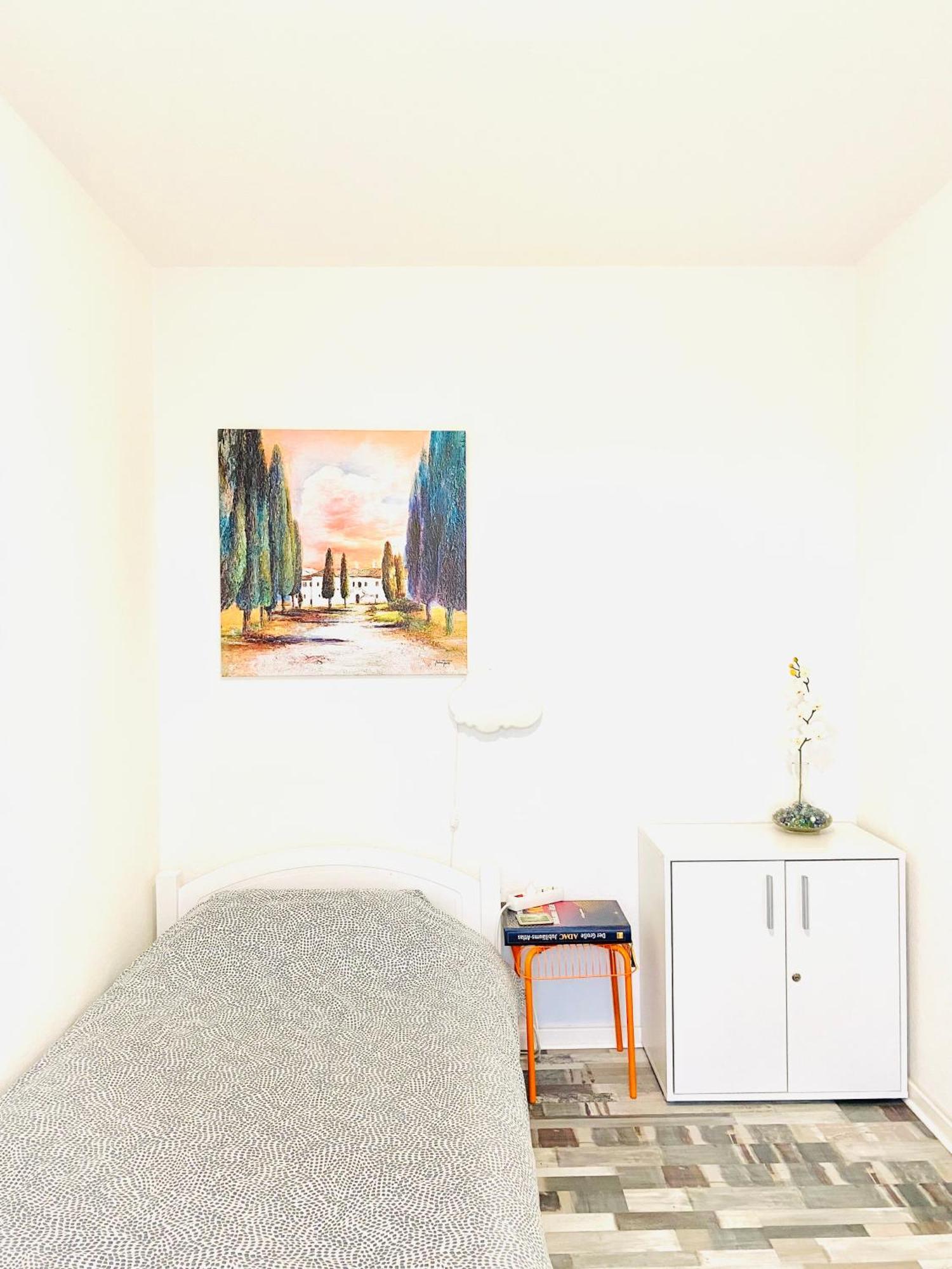 Welcome To Messe! Two-Bedroom Smartapartment &Balcony Hannover Buitenkant foto