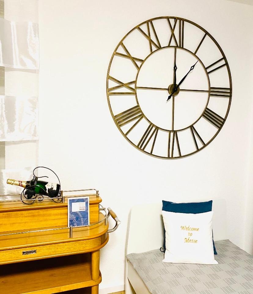 Welcome To Messe! Two-Bedroom Smartapartment &Balcony Hannover Buitenkant foto